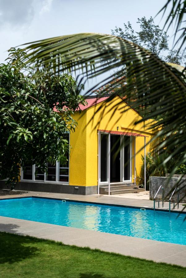 Saffronstays Casa Manga, Karjat - Pet-Friendly Pool Villa Near Nd'S Film World And Saltt Kültér fotó