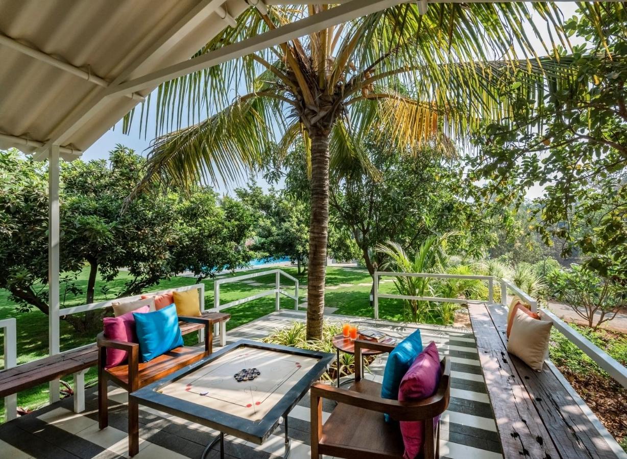 Saffronstays Casa Manga, Karjat - Pet-Friendly Pool Villa Near Nd'S Film World And Saltt Kültér fotó